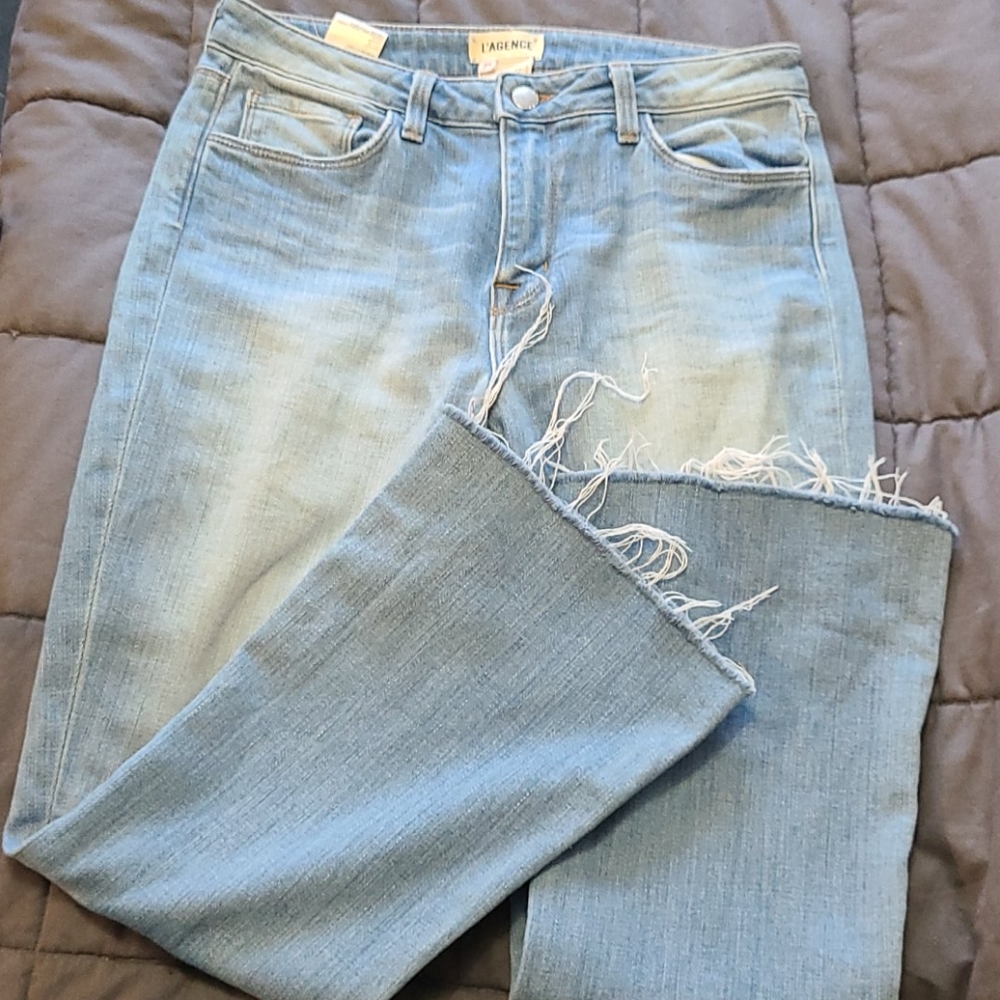 Unfinished hem Denim